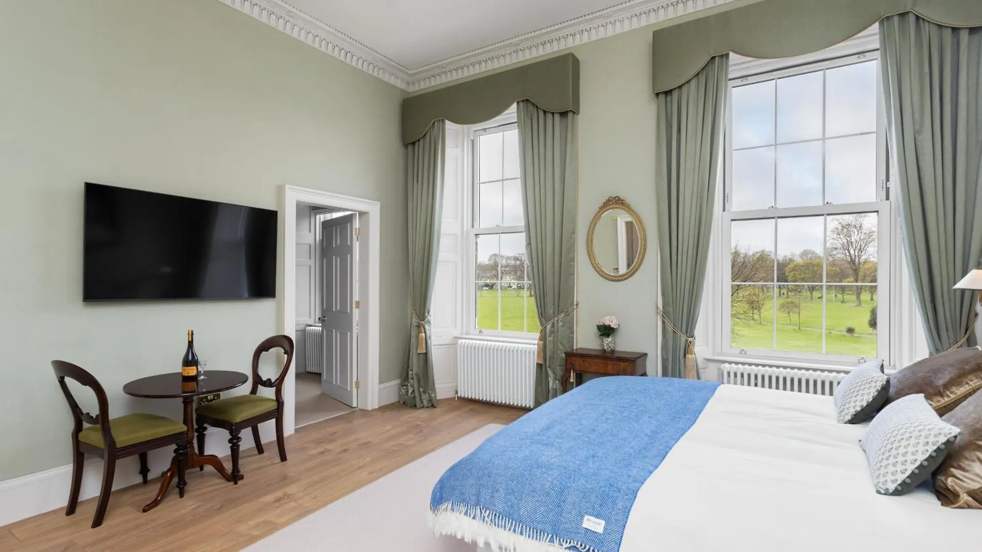 The Townhouse, Leith Aparthotel Edinburgh