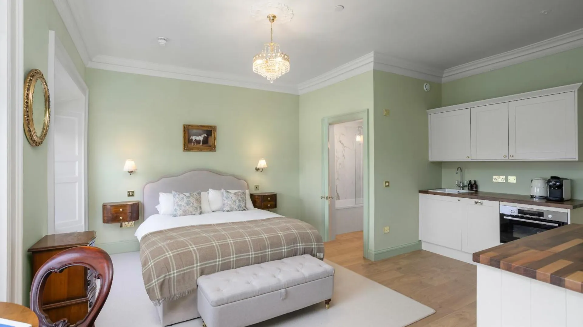 The Townhouse, Leith Aparthotel Edinburgh